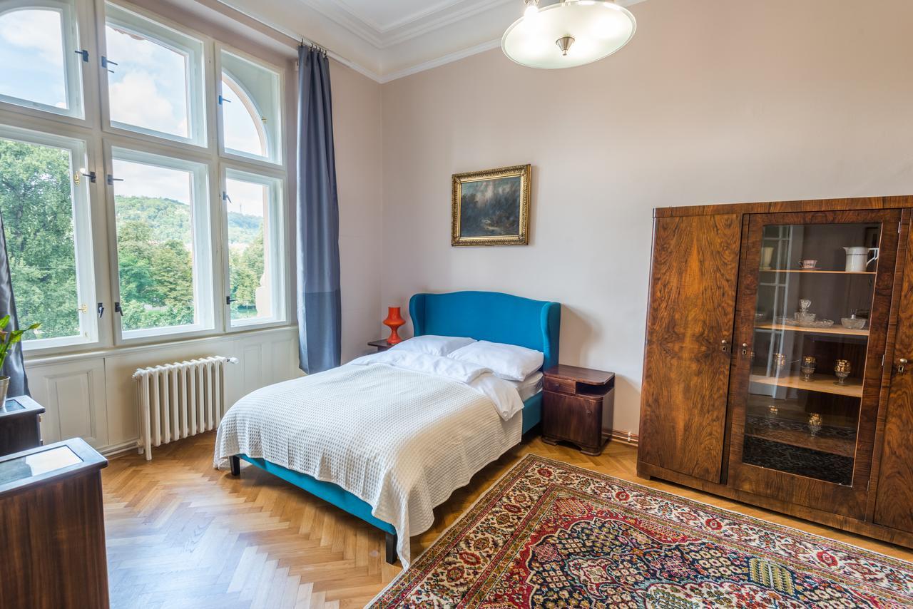 Riverside Apartment With A Balcony Πράγα Εξωτερικό φωτογραφία
